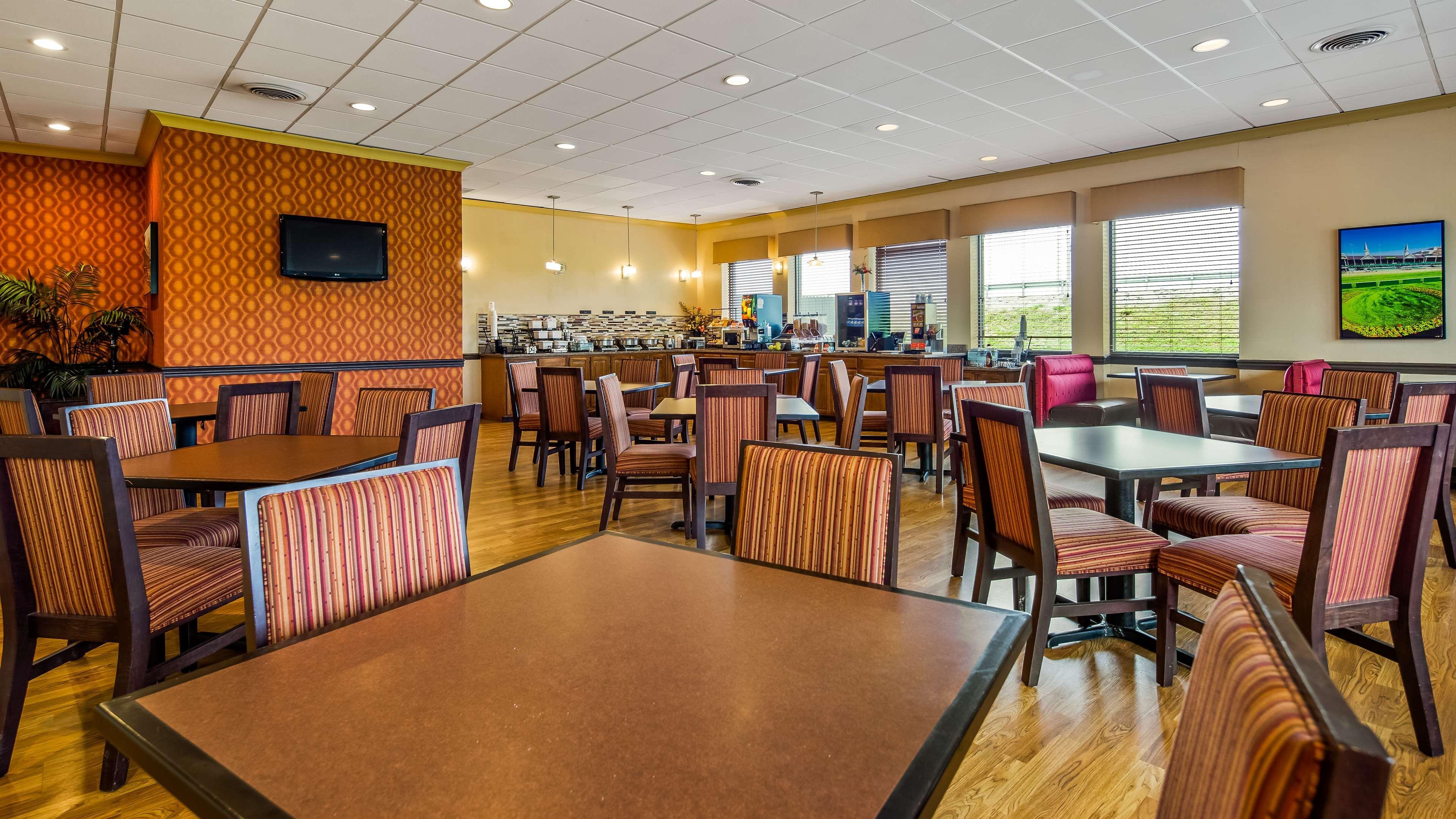 Best Western Shepherdsville Bagian luar foto