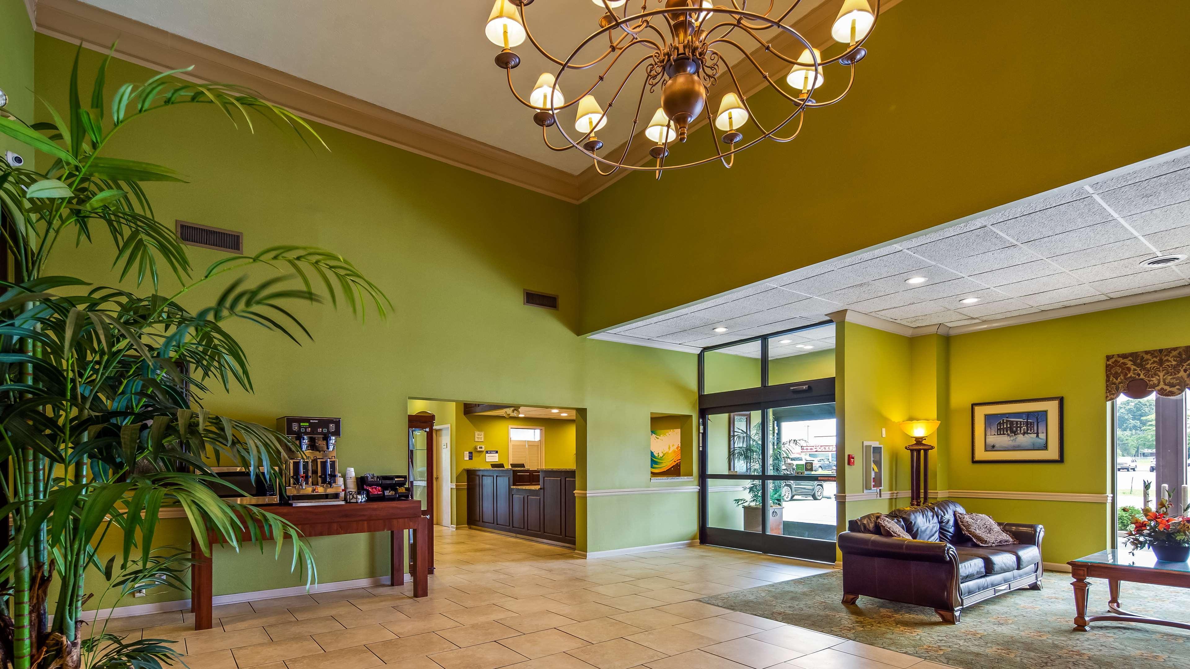 Best Western Shepherdsville Bagian luar foto