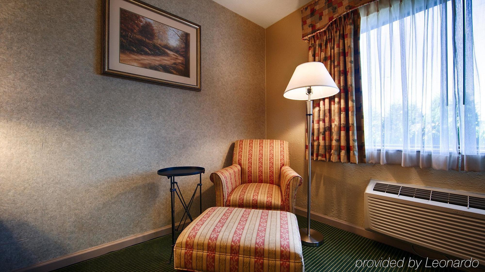 Best Western Shepherdsville Bagian luar foto