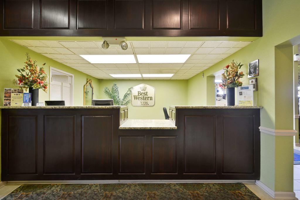 Best Western Shepherdsville Bagian luar foto