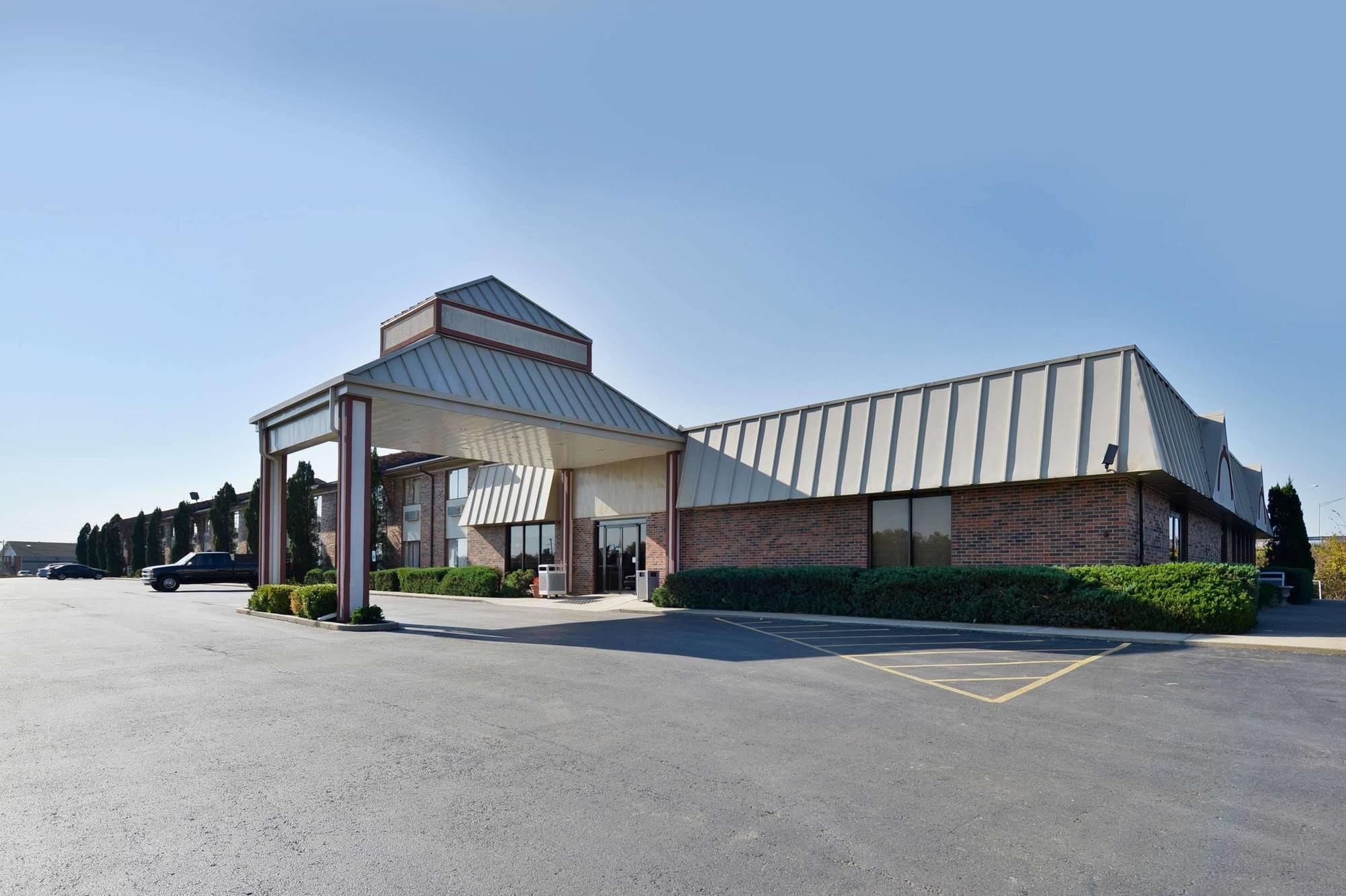 Best Western Shepherdsville Bagian luar foto